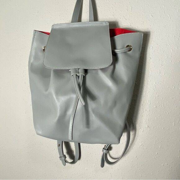 Tura Gray Faux Leather Backpack Shoulder Bag Satchel Drawstring Purse - Picture 16 of 16